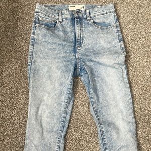 Acid wash high rise skinny jeans